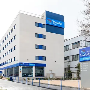 Travelodge Barcelona Fira Отель