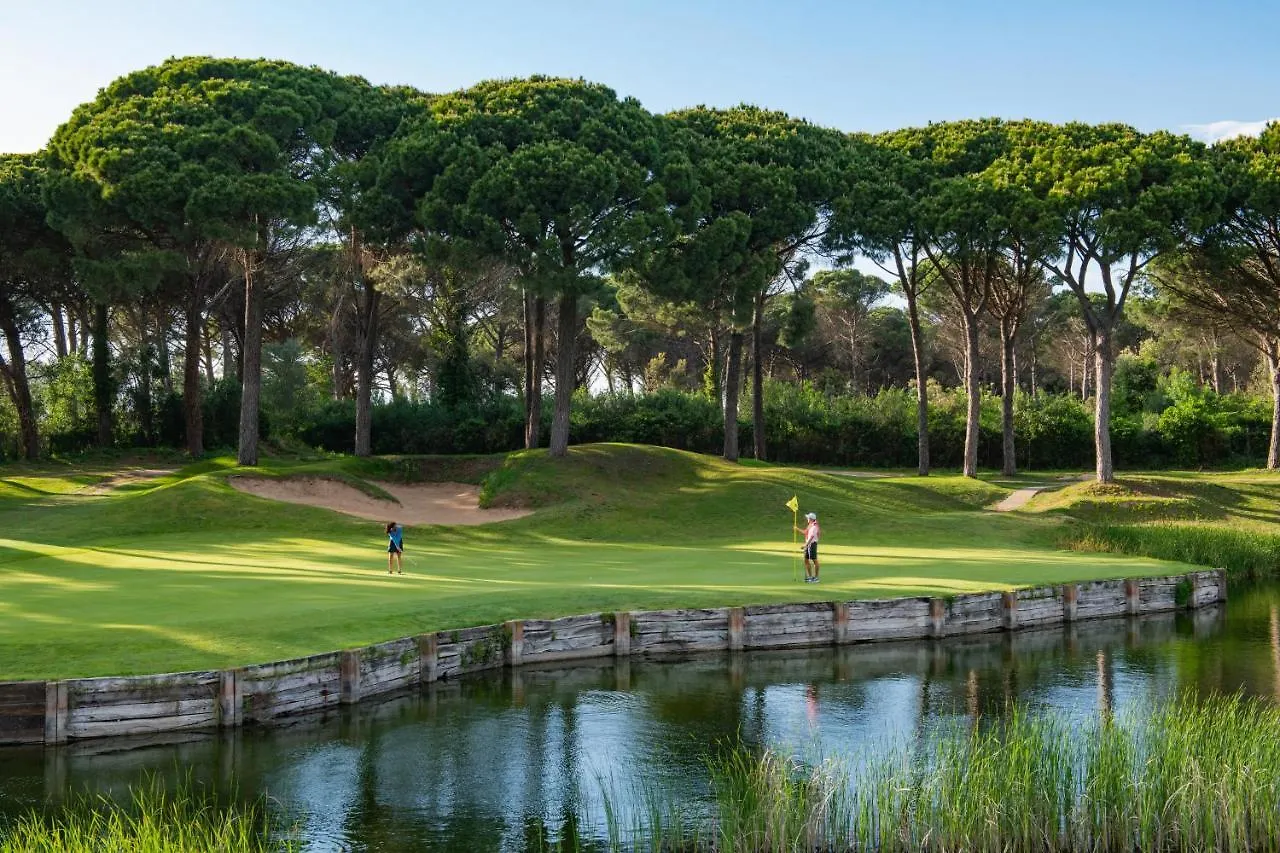 Emporda Golf Resort トレリャ・デ・モングリ ホテル