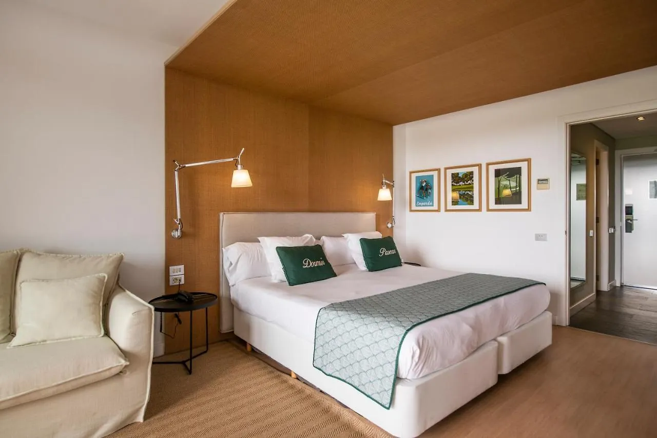 ホテル Emporda Golf Resort トレリャ・デ・モングリ