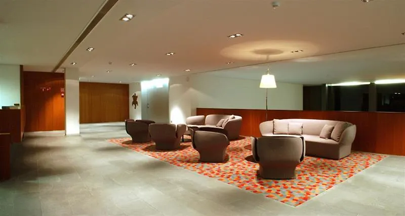 Emporda Golf Resort トレリャ・デ・モングリ 4*,